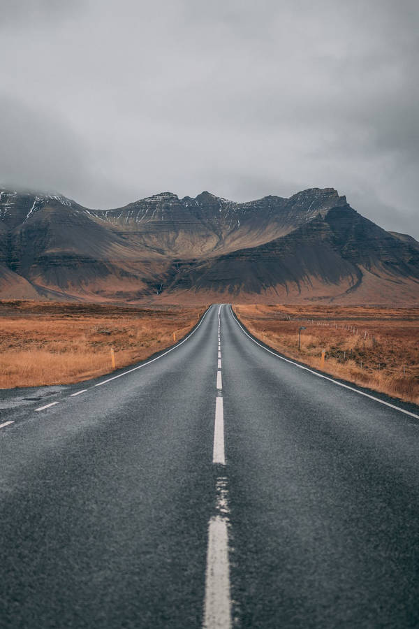 Empty Highway Iphone Whatsapp Wallpaper