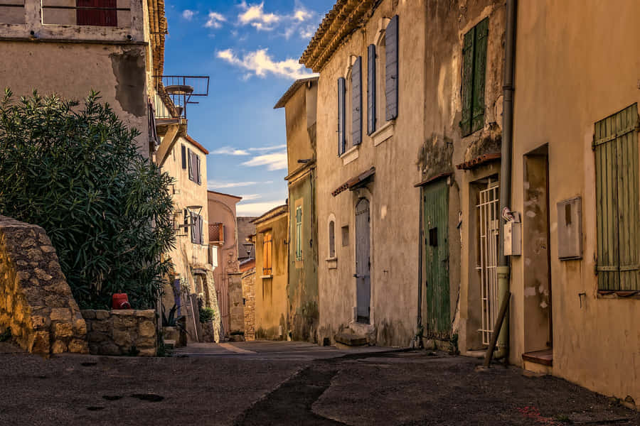 Empty Street Alley Wallpaper