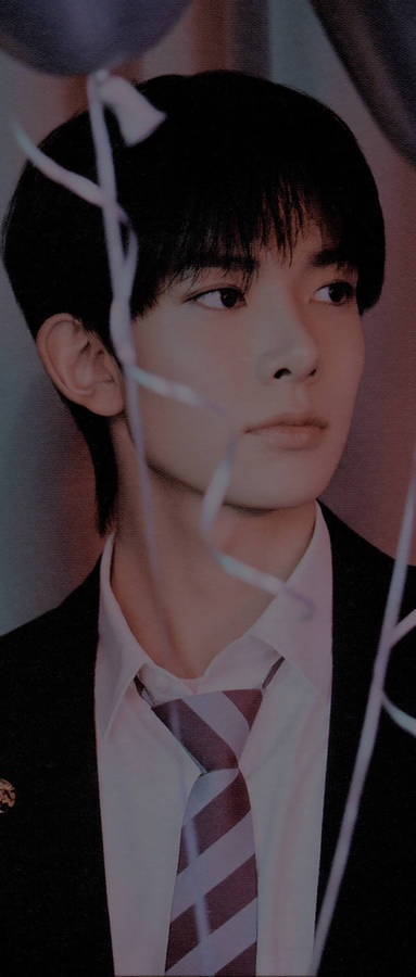 Enhypen Member Heeseung Aesthetic Phone Wallpaper