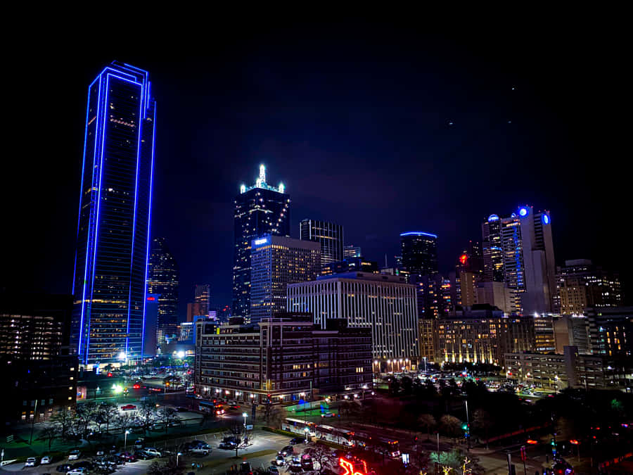 Enjoy The Magnificent Skyline Of Dallas, Texas Wallpaper