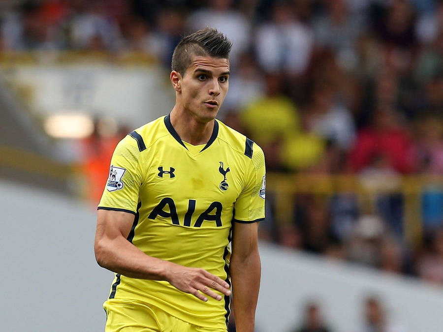 Erik Lamela Yellow Aia Football Jersey Wallpaper