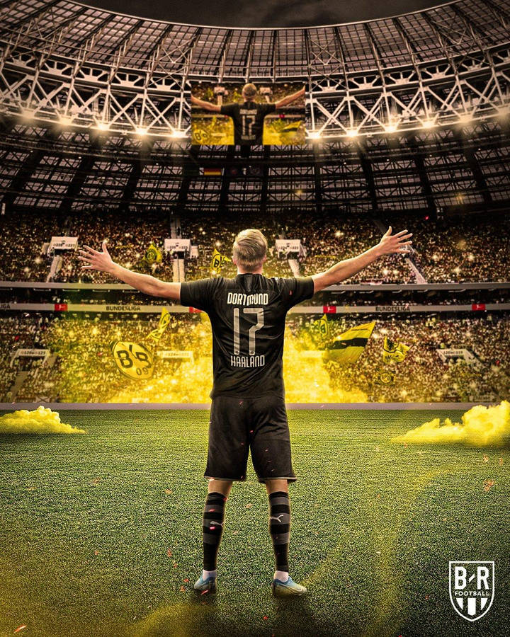 Erling Haaland Striker For Borussia Dortmund Wallpaper