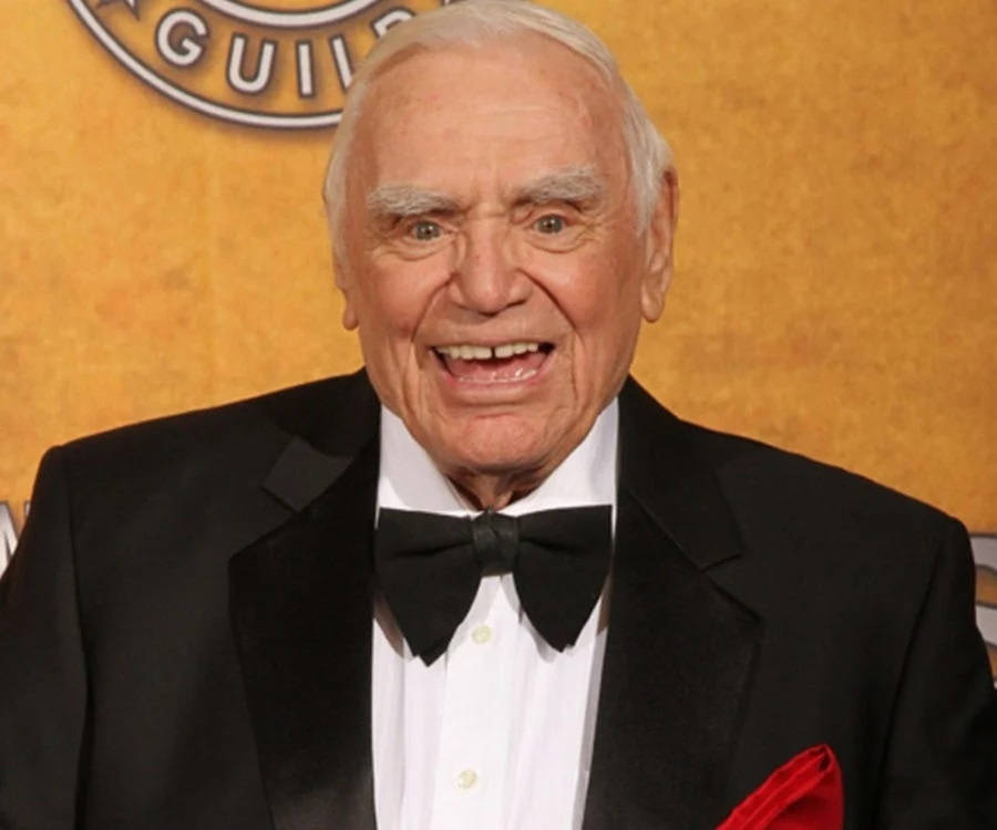 Ernest Borgnine American Veteran Actor Wallpaper