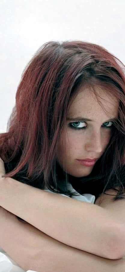 Eva Green Stunning Pose Wallpaper