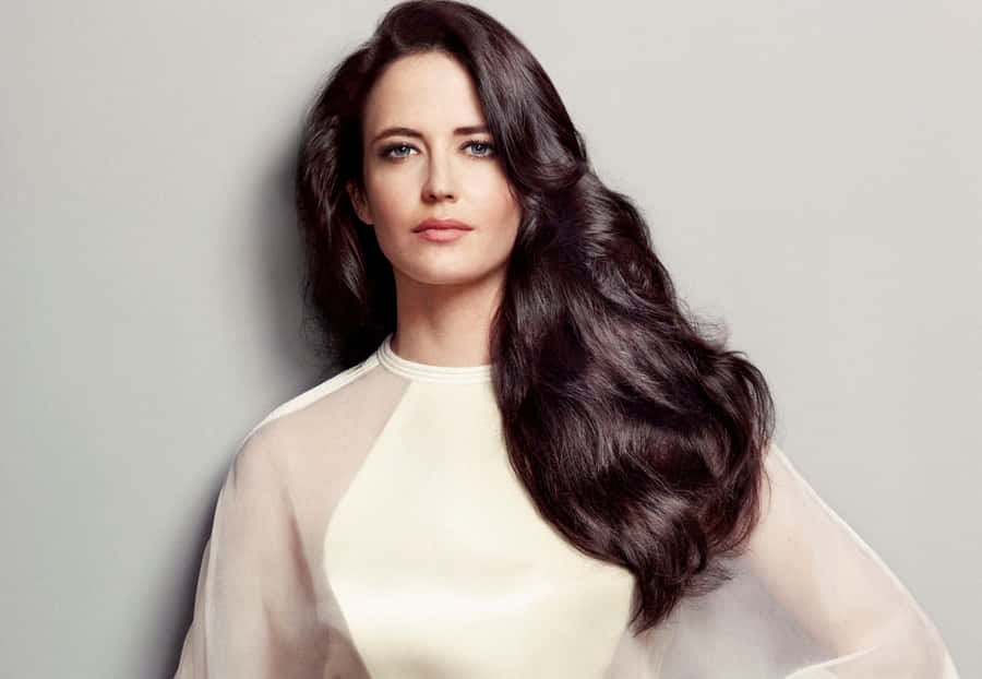 Eva Green With Intense Gaze Posing Elegantly Wallpaper