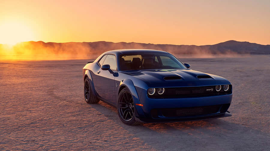 Experience Pure Power With The Dodge Challenger Srt Hellcat Wallpaper