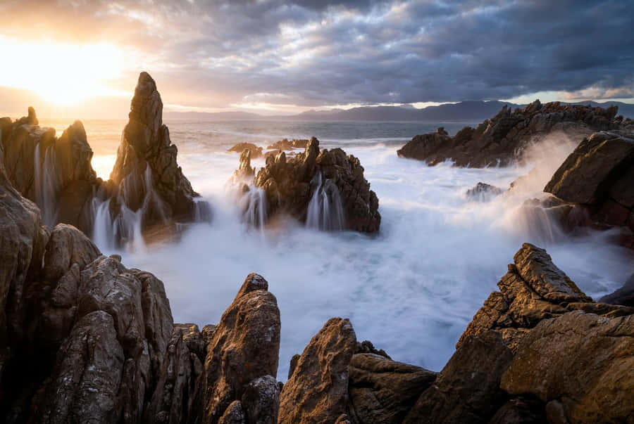 Explore The Beauty Of Nature With Google Landscape Wallpaper