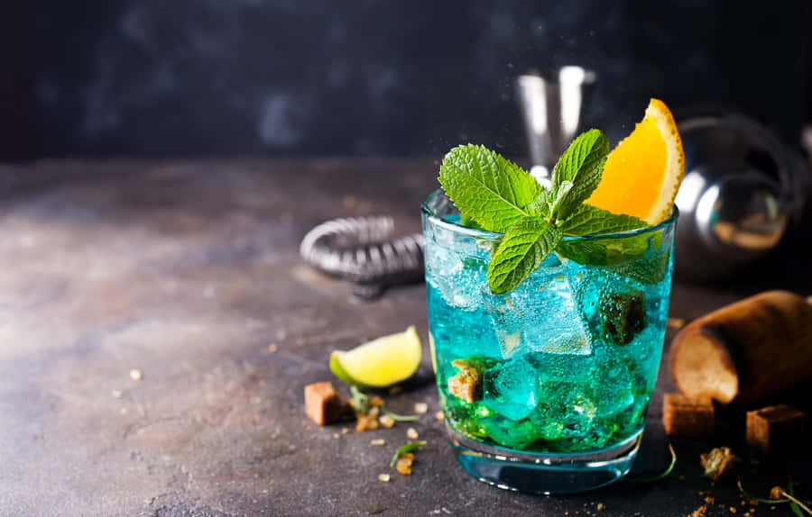 Exquisite Blue Lagoon Cocktail Wallpaper