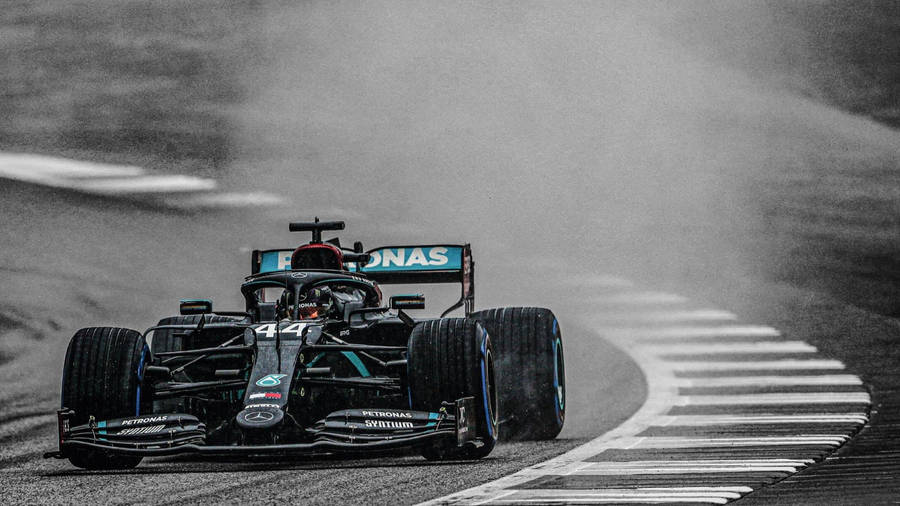 F1 Petronas Amg On Track Wallpaper