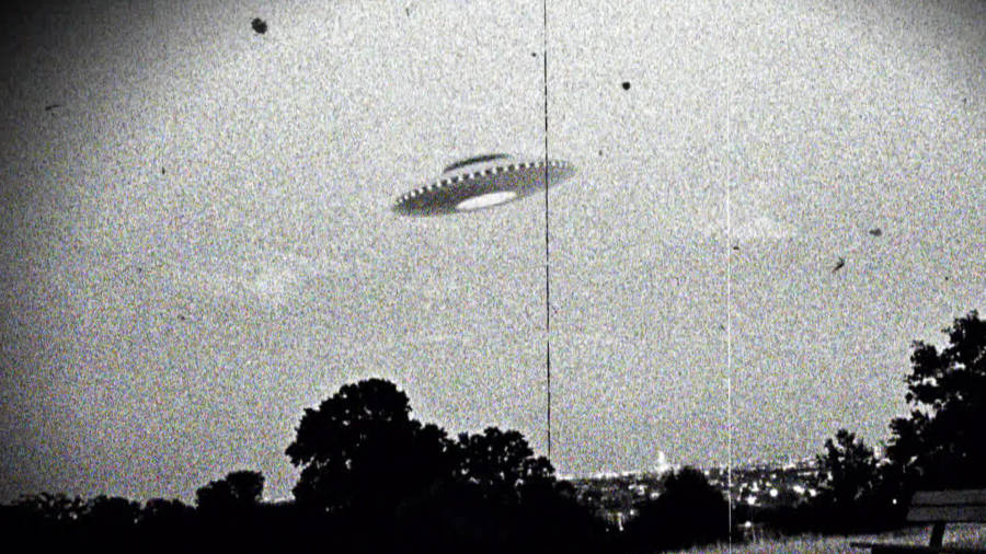 Fake Vintage Ufo Photo Wallpaper