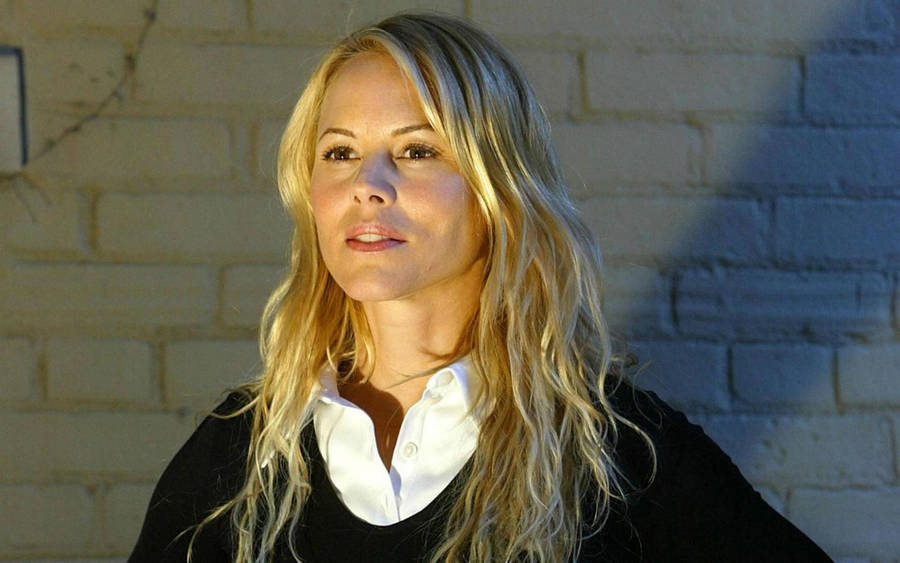 Famous Actress Maria Bello Sweet Look Wallpaper