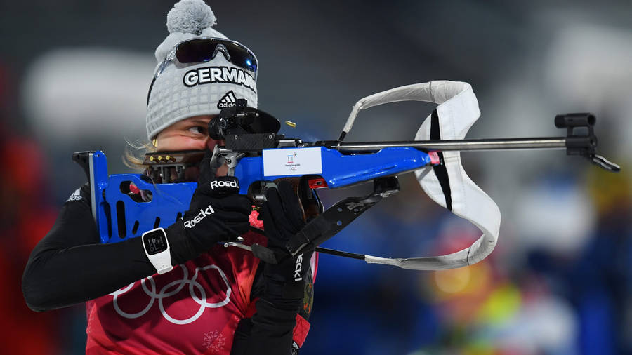 Female Biathlete Biathlon Rifle Shooting Wallpaper