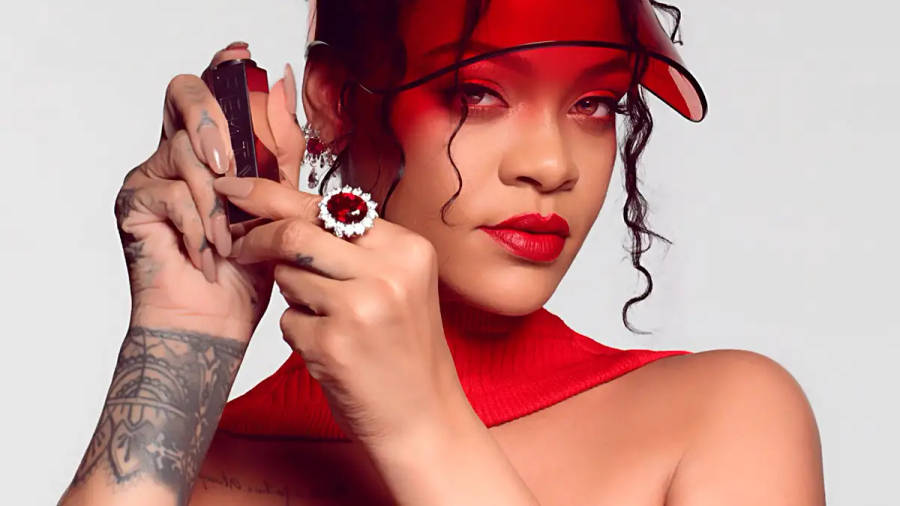 Fenty Rihanna In Red Wallpaper