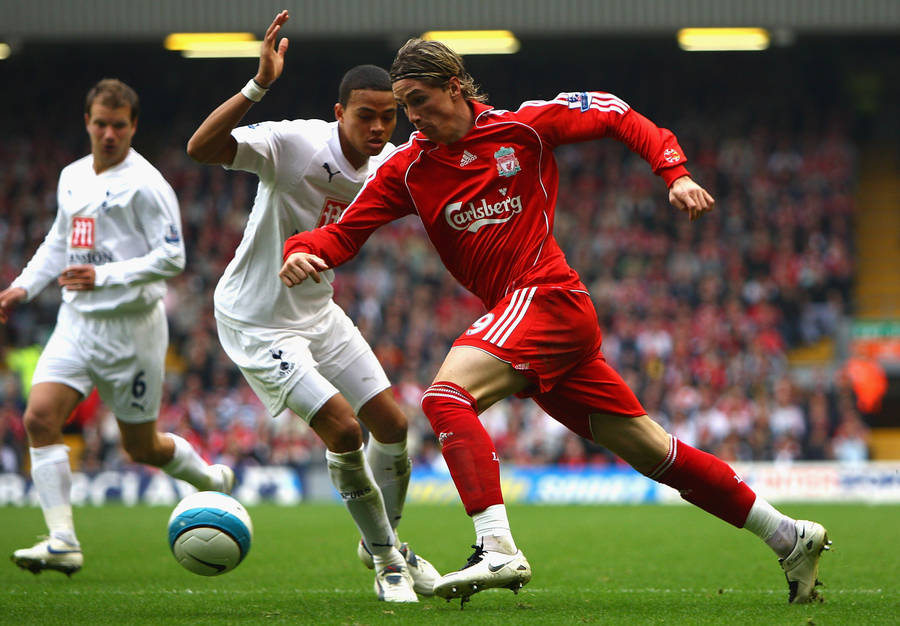 Fernando Torres During Their Game Wallpaper