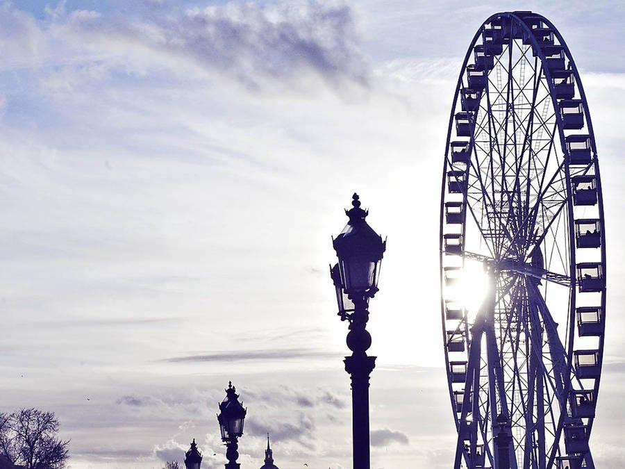 Ferris Wheel With Lamp Posts Wallpaper