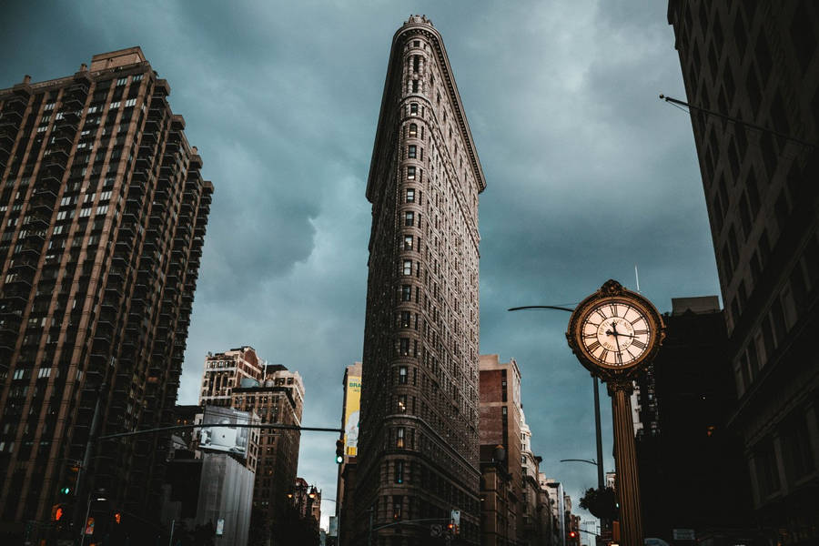 Flatiron Building Cloudy Sky Wallpaper