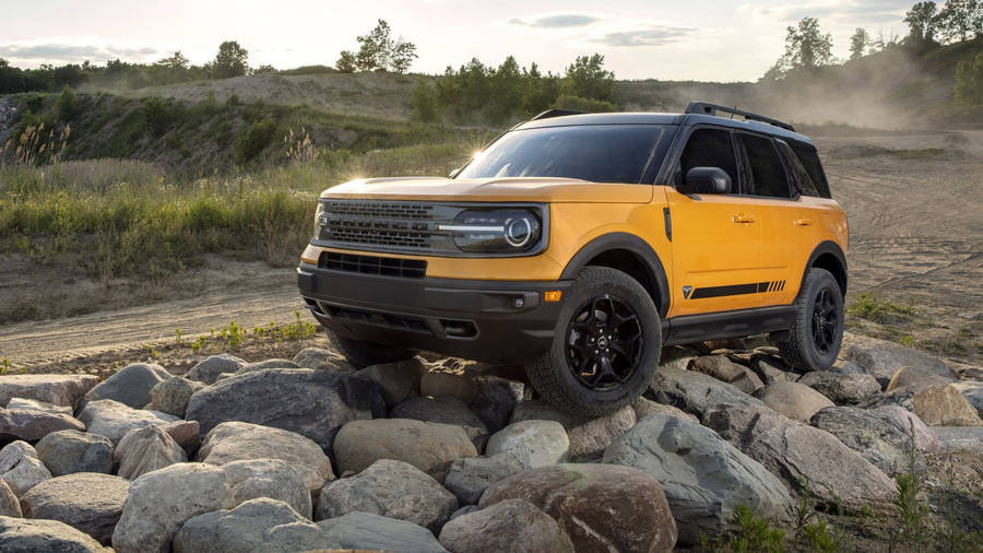 Ford Bronco Contrasting Black And Yellow Wallpaper