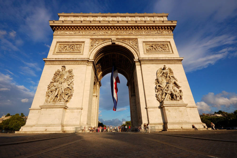 France Flag At Arc De Triomphe Wallpaper