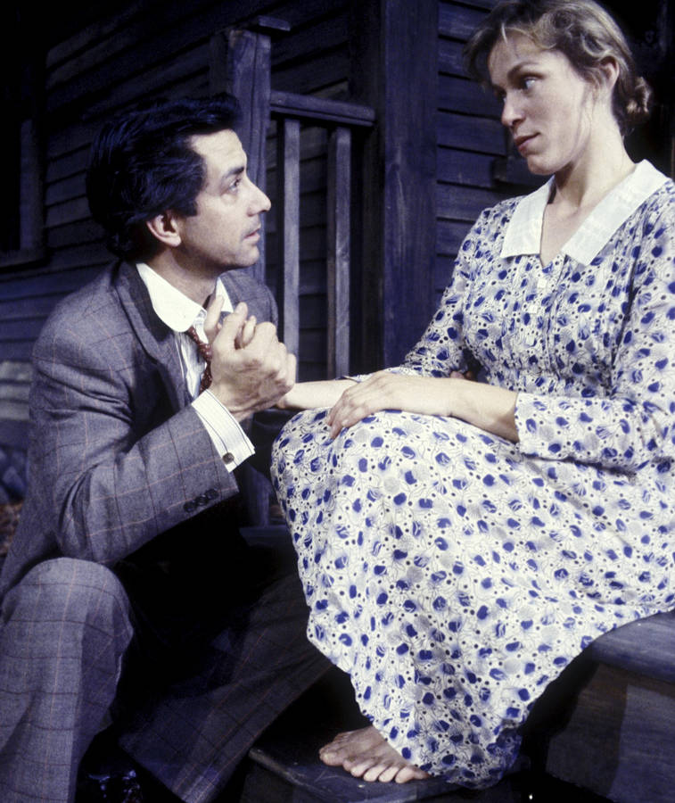 Frances Mcdormand In A Moon For The Misbegotten Wallpaper