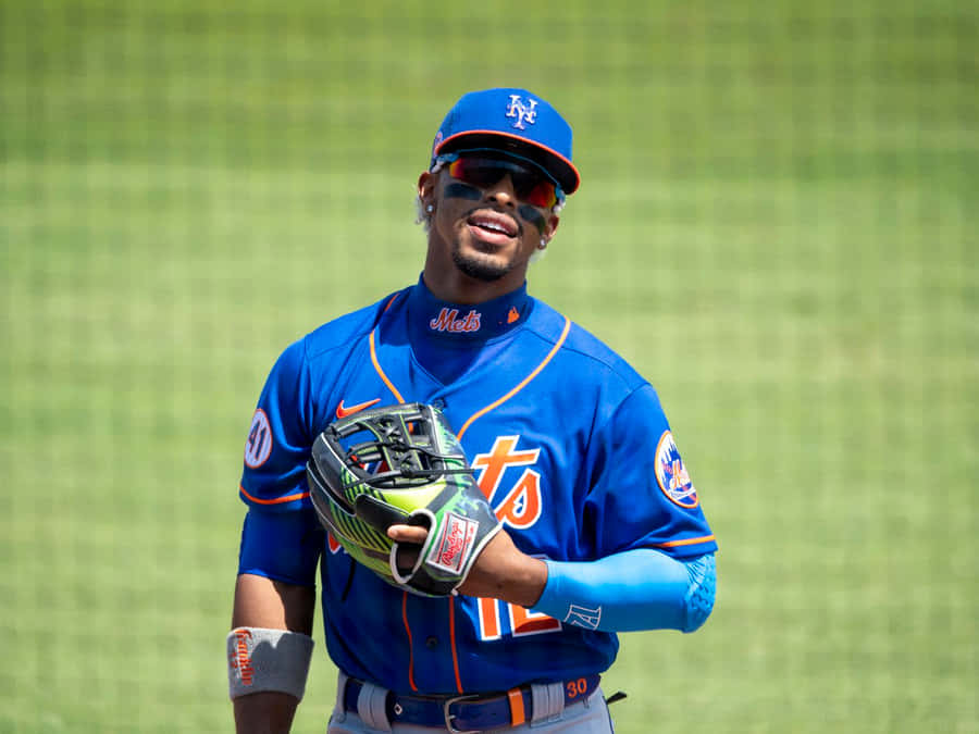 Francisco Lindor Smilingin Mets Uniform Wallpaper