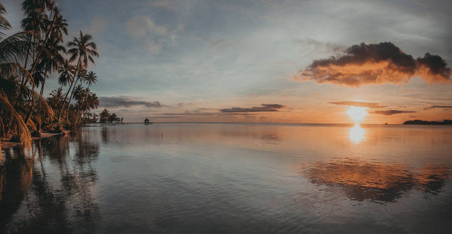 French Polynesia Calm Lake Wallpaper