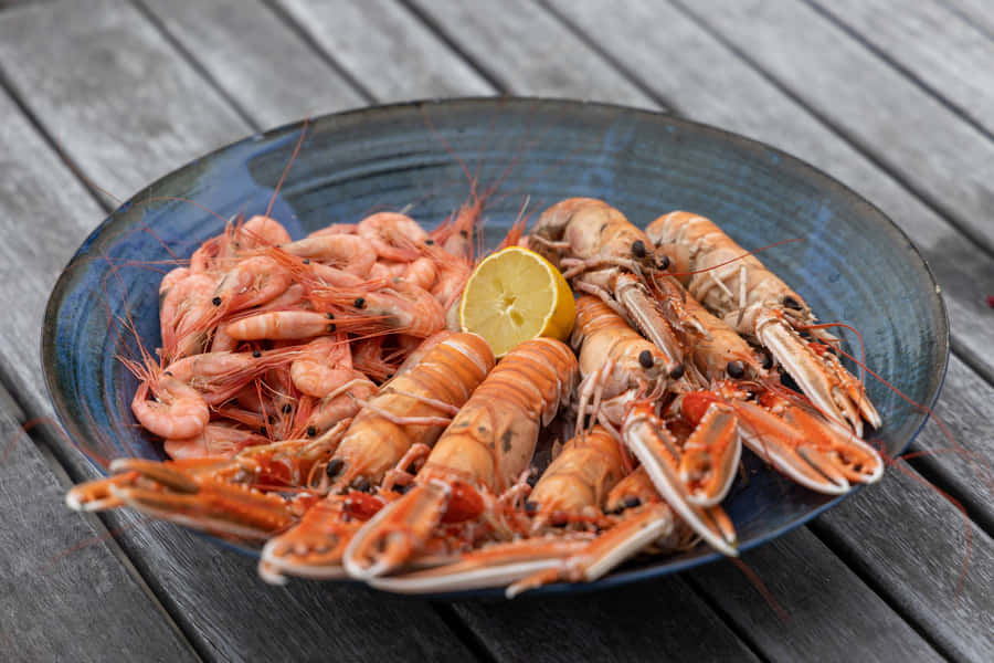 Fresh Prawnsand Langoustineson Plate Wallpaper