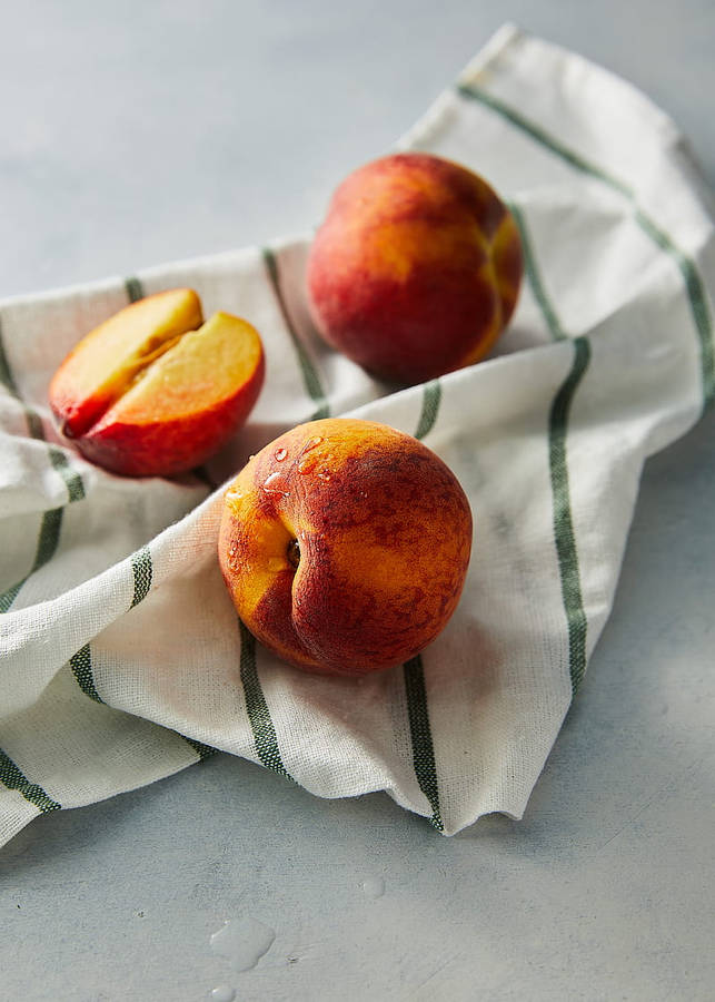 Fresh Ripe Nectarine Photography Wallpaper