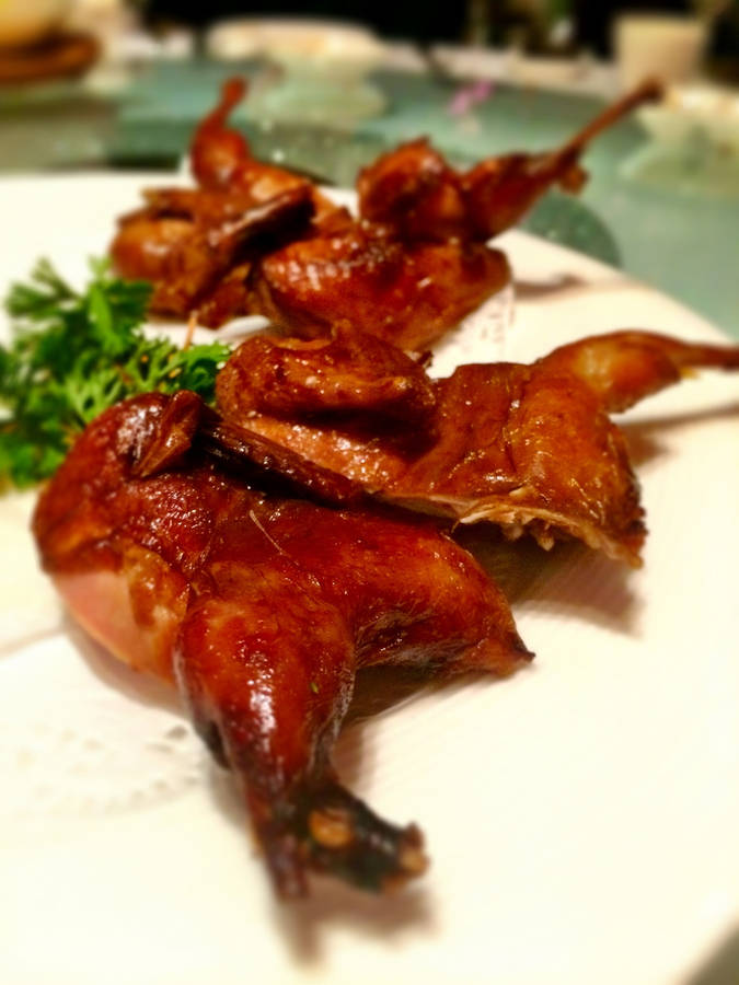 Fried Quail Legs On A Plate Wallpaper