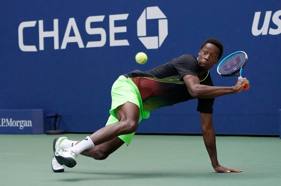 Gael Monfils Leaning On Floor Wallpaper