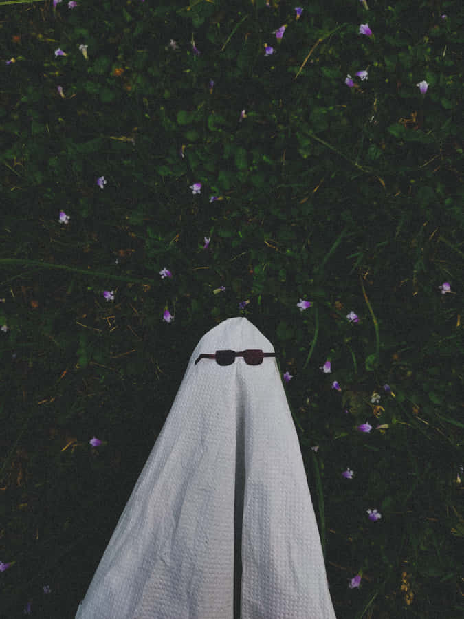 Ghost With Glasses Awkward Wallpaper