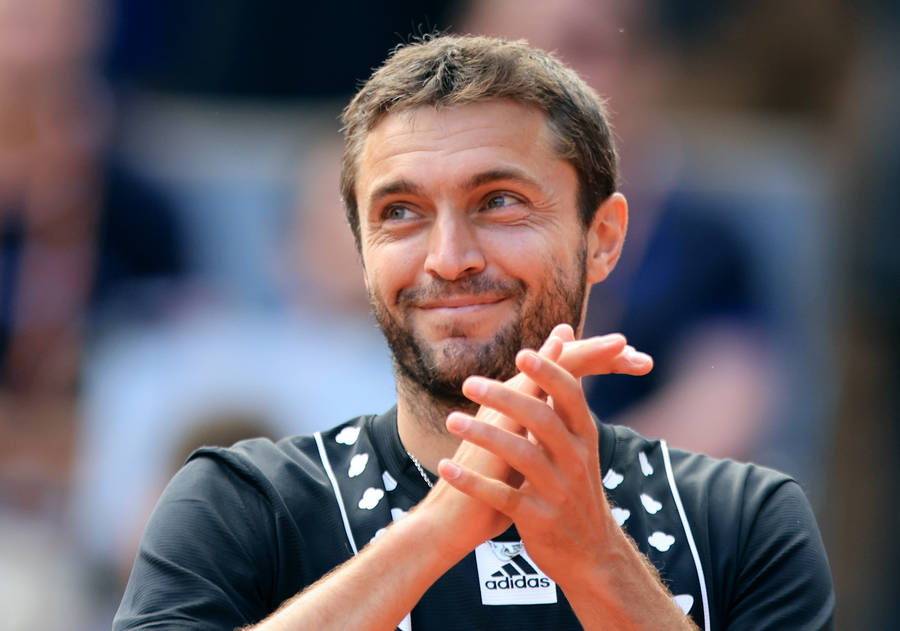 Gilles Simon Clapping Wallpaper