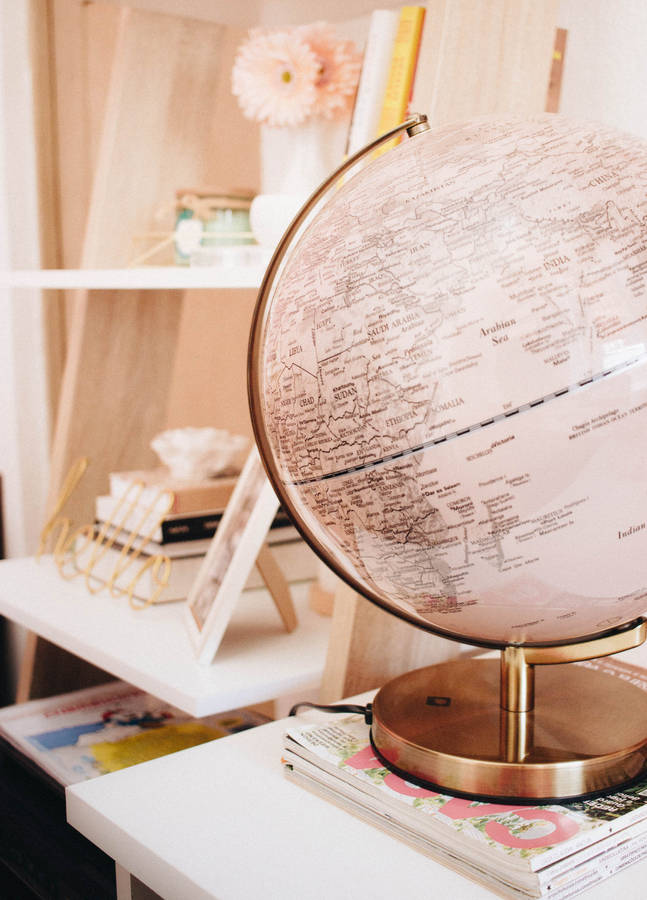 Girly Pink Aesthetic Globe Wallpaper