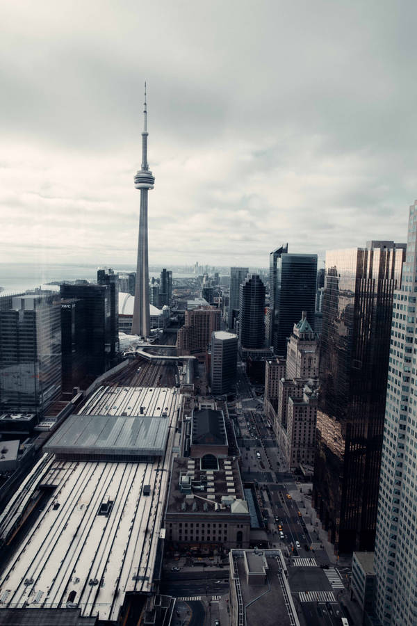 Gloomy Cn Tower Portrait Wallpaper