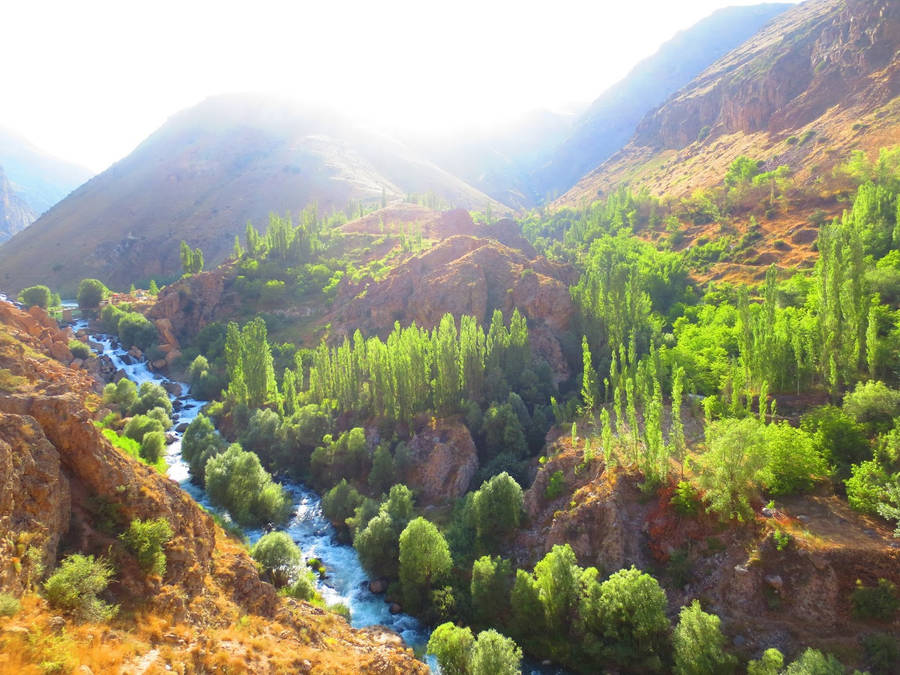 Glorious Valley In Iran Wallpaper