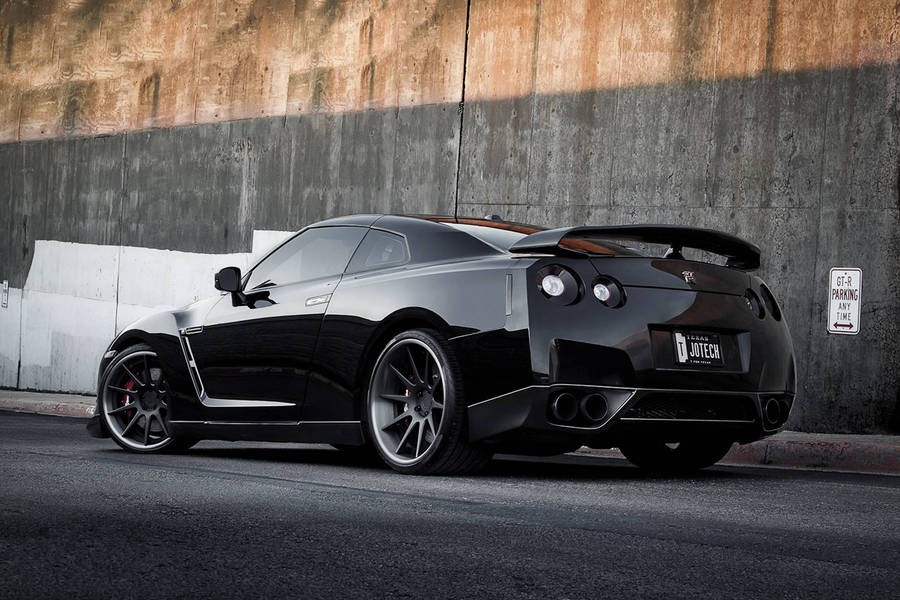 Glossy Black Nissan Gtr Car Wallpaper