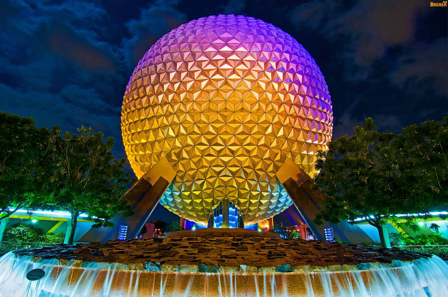 Gold And Purple Epcot Fountain Wallpaper