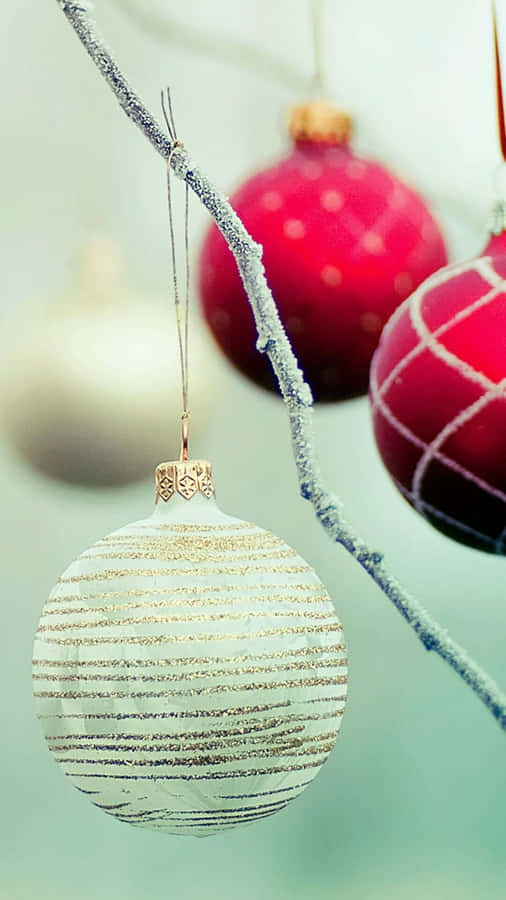 Gold And Silver Christmas Ornaments Wallpaper