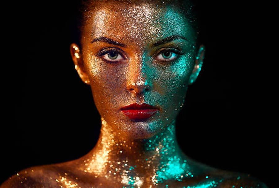 Gold Dust Make Up Wallpaper