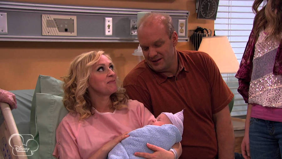 Good Luck Charlie Newborn Wallpaper