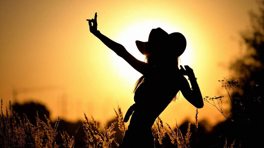 Graceful Dancing Cowgirl Wallpaper