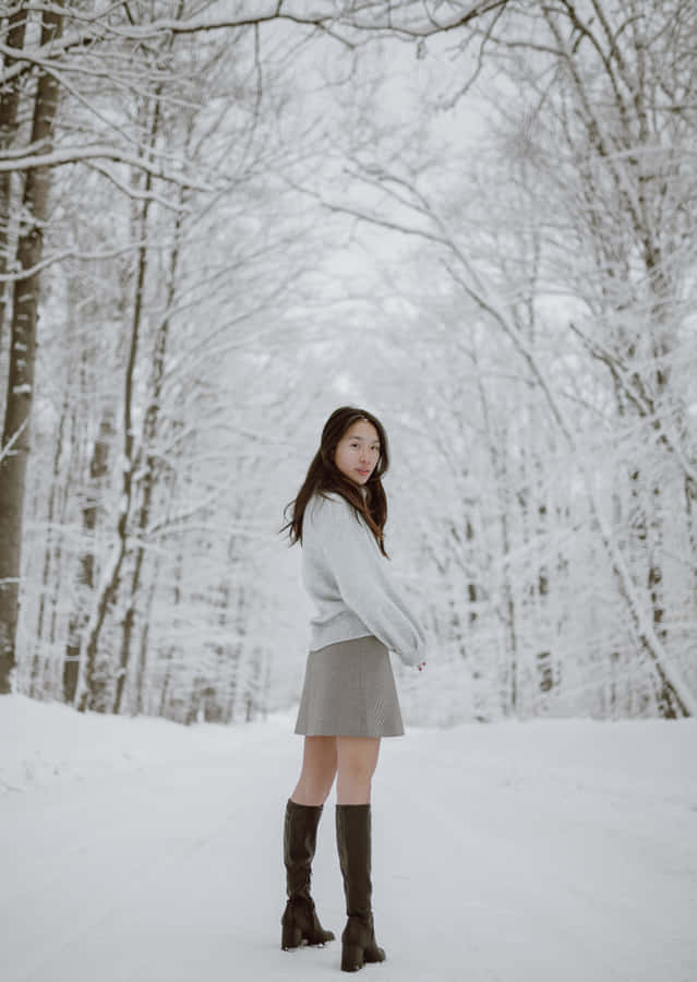 Gray Miniskirt In Winter Wallpaper