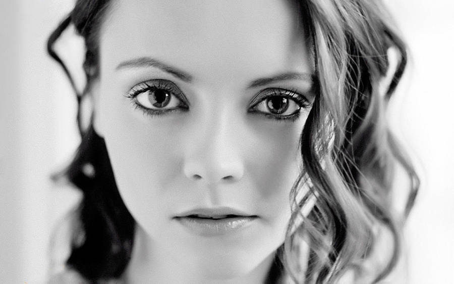 Grayscale Christina Ricci Wallpaper