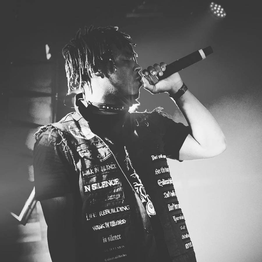 Grayscale Juice Wrld 999 Singing Wallpaper