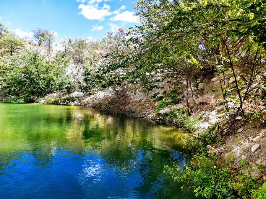 Green Lake And Forest In Nicaragua Wallpaper