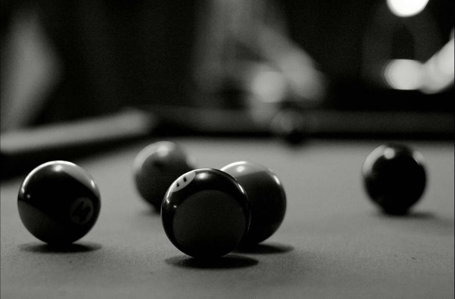 Greyscale Snooker Balls Wallpaper