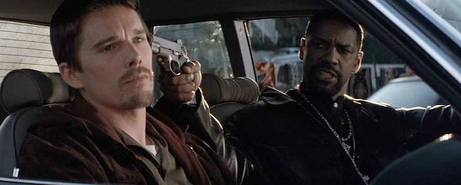 Gritty Stakes In Law Enforcement - Ethan Hawke And Denzel Washington In Training Day Wallpaper