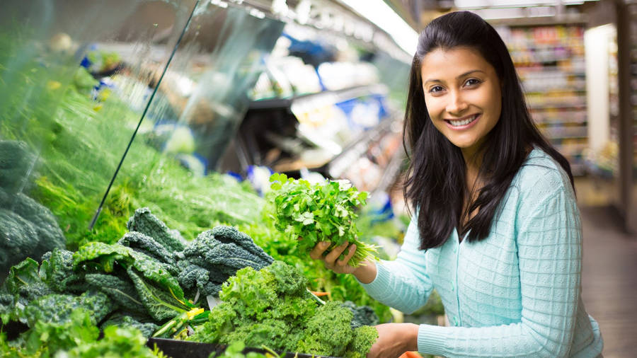 Grocery Store Smiling Girl Wallpaper