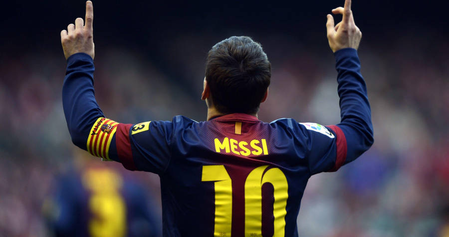 Hands Up Messi 4k Ultra Hd Wallpaper