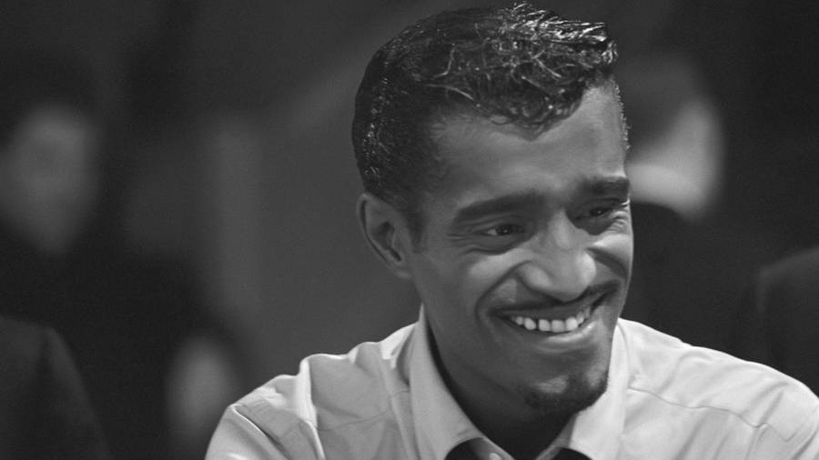 Handsome American Celebrity Sammy Davis Jr. Wallpaper