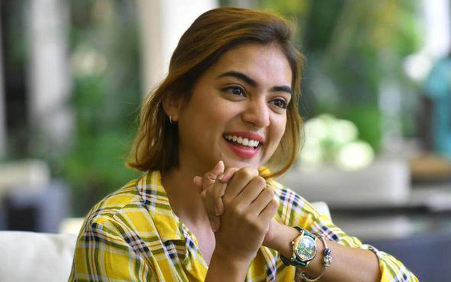 Happy Short-haired Nazriya Hd Wallpaper